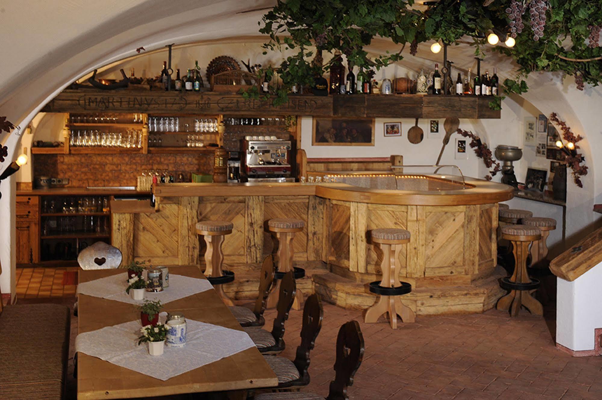 تارينز Gasthaus Sonne المظهر الخارجي الصورة